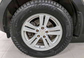 Подержанный автомобиль Kia Sportage 2012 года (17 фото)