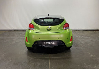 Подержанный автомобиль Hyundai Veloster 2013 года (5 фото)