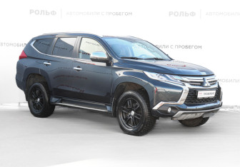 Подержанный автомобиль Mitsubishi Pajero Sport 2019 года (3 фото)
