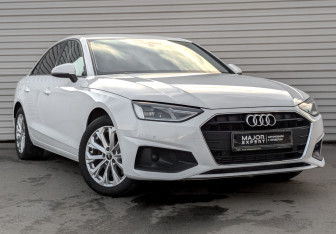 Подержанный автомобиль Audi A4 Sedan 2021 года (3 фото)