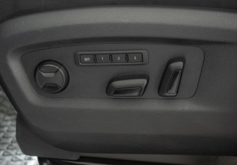 Подержанный автомобиль Volkswagen Multivan 2016 года (15 фото)
