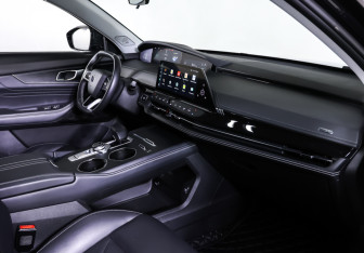 Подержанный автомобиль Changan UNI-K 2023 года (11 фото)