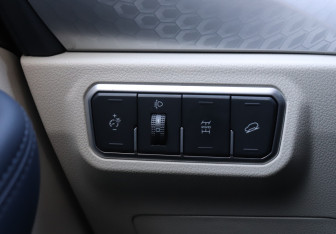 Подержанный автомобиль Haval F7 2022 года (16 фото)