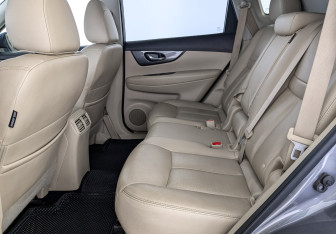 Подержанный автомобиль Nissan X-Trail 2018 года (18 фото)