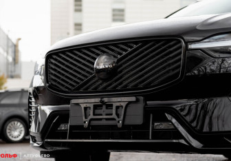 Новый Volvo XC60 2025 (10 фото)