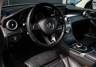 Подержанный автомобиль Mercedes-Benz GLC Coupe 2019 года (14 фото)