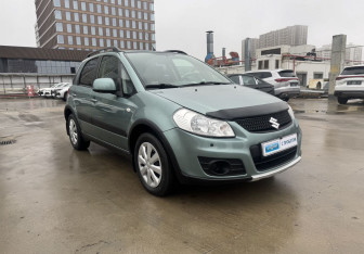 Подержанный автомобиль Suzuki SX4 Hatchback 2012 года (3 фото)