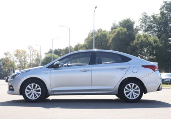 Подержанный автомобиль Hyundai Solaris Sedan 2018 года (8 фото)