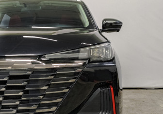 Подержанный автомобиль Changan CS55PLUS 2023 года (16 фото)