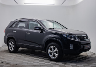 Подержанный автомобиль Kia Sorento 2017 года (7 фото)