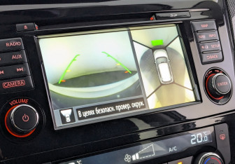 Подержанный автомобиль Nissan X-Trail 2017 года (27 фото)