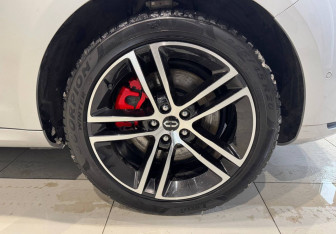 Подержанный автомобиль AITO M5 2023 года (10 фото)