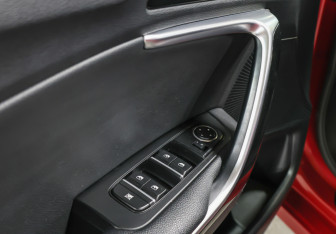 Подержанный автомобиль Kia Ceed Hatchback 2019 года (20 фото)