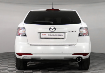 Подержанный автомобиль Mazda CX-7 2011 года (5 фото)