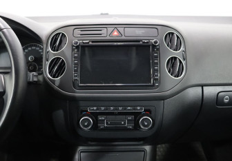 Подержанный автомобиль Volkswagen Golf Plus 2013 года (17 фото)