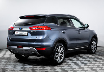 Подержанный автомобиль Geely Atlas 2019 года (5 фото)