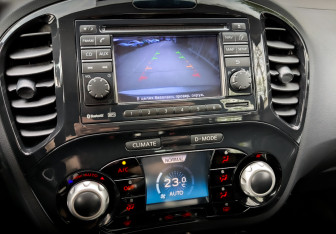 Подержанный автомобиль Nissan Juke 2012 года (23 фото)