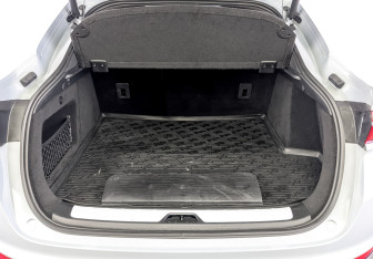 Подержанный автомобиль Geely Tugella 2024 года (10 фото)