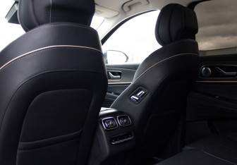 Подержанный автомобиль Jaecoo J8 2024 года (12 фото)