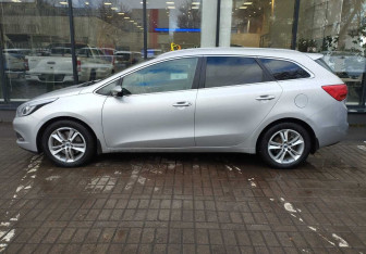 Подержанный автомобиль Kia Ceed Wagon 2013 года (5 фото)