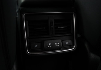 Подержанный автомобиль Subaru Forester Suv 2018 года (9 фото)