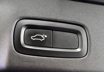 Подержанный автомобиль Volvo V90 Cross Country 2019 года (26 фото)