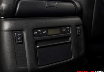 Подержанный автомобиль Nissan Patrol 2013 года (17 фото)