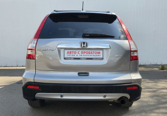 Подержанный автомобиль Honda CR-V 2007 года (6 фото)