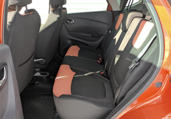 Подержанный автомобиль Renault Kaptur 2017 года (12 фото)