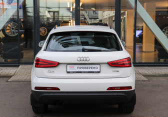 Подержанный автомобиль Audi Q3 2014 года (5 фото)