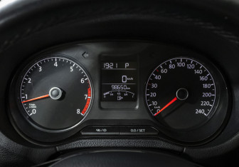 Подержанный автомобиль Volkswagen Polo Sedan 2018 года (13 фото)