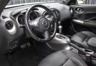 Подержанный автомобиль Nissan Juke 2012 года (15 фото)