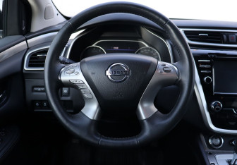 Подержанный автомобиль Nissan Murano Suv 2018 года (14 фото)