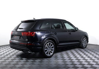 Подержанный автомобиль Audi Q7 2018 года (5 фото)