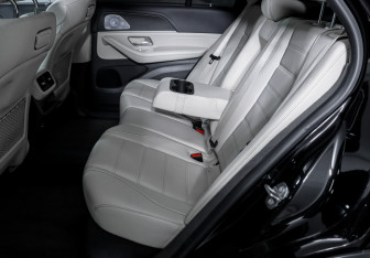 Подержанный автомобиль Mercedes-Benz GLE 2019 года (10 фото)
