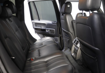 Подержанный автомобиль Land Rover Range Rover 2010 года (29 фото)