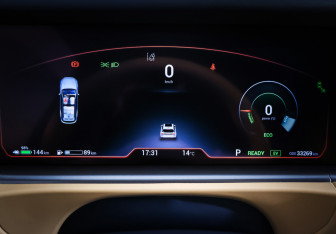 Подержанный автомобиль Voyah Free 2022 года (16 фото)