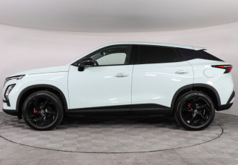 Подержанный автомобиль Omoda C5 2022 года (8 фото)