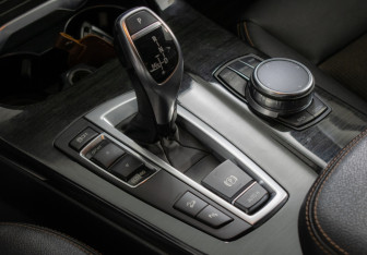 Подержанный автомобиль BMW X4 2017 года (14 фото)