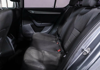 Подержанный автомобиль Skoda Octavia Liftback 2014 года (9 фото)