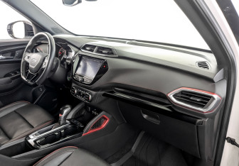 Подержанный автомобиль Chevrolet TrailBlazer 2021 года (11 фото)