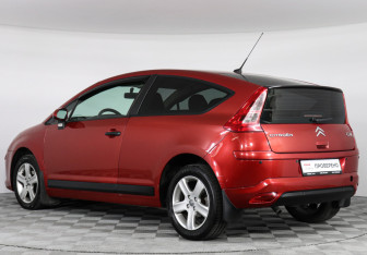 Подержанный автомобиль Citroen C4 Hatchback 2006 года (4 фото)
