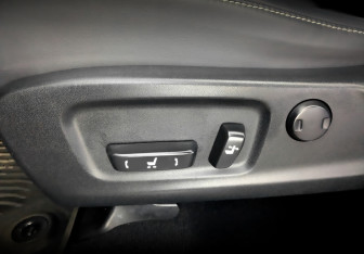 Подержанный автомобиль Lexus RX 2021 года (21 фото)