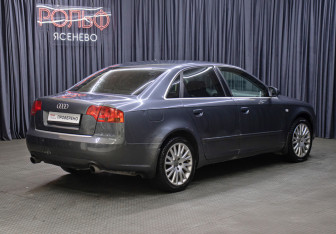 Подержанный автомобиль Audi A4 Sedan 2005 года (5 фото)