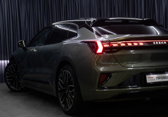 Подержанный автомобиль Zeekr 001 2024 года (31 фото)