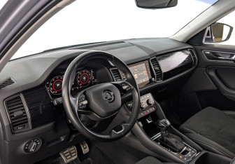 Подержанный автомобиль Skoda Kodiaq 2021 года (15 фото)