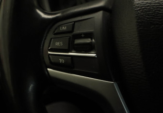 Подержанный автомобиль BMW X5 2016 года (11 фото)