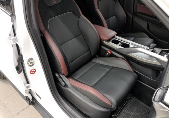 Подержанный автомобиль Geely Coolray 2023 года (22 фото)