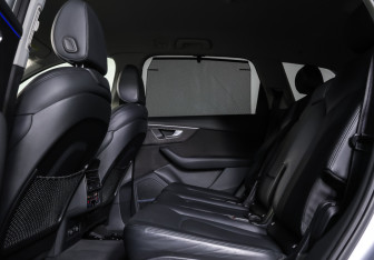 Подержанный автомобиль Audi Q7 2021 года (12 фото)