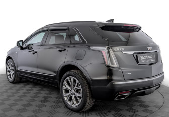 Подержанный автомобиль Cadillac XT5 2020 года (7 фото)